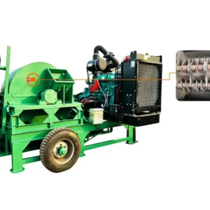 Wood chip crusher for branches and logs wood processing machine