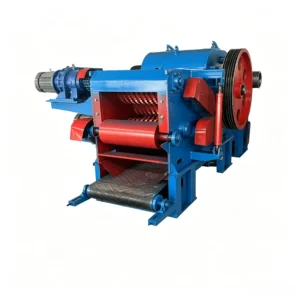 Multi-blade wood shavings maker processing logs, branches, and wood waste into uniform wood shavings for industrial applications